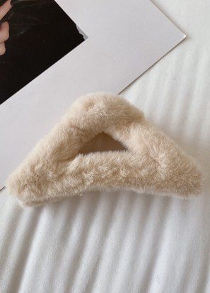 Женская шпилька Plush Friend (1821-01) Молочный - 1821-01 фото