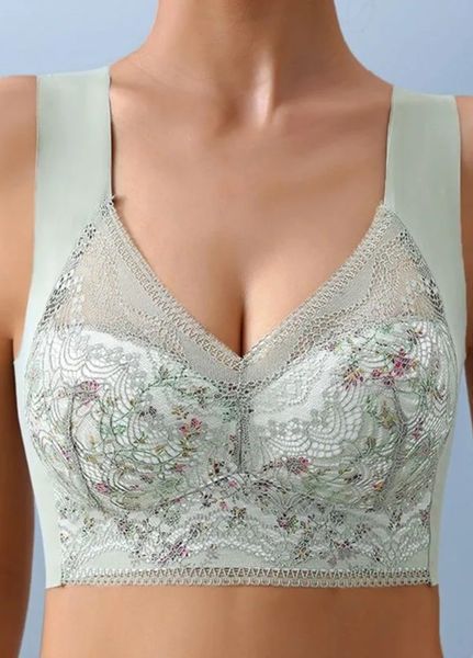 Еластичний топ із мереживною формованою чашкою на широких бретелях Flowers Comfortly (1270-44) Світло-зелений M 1270-44 фото