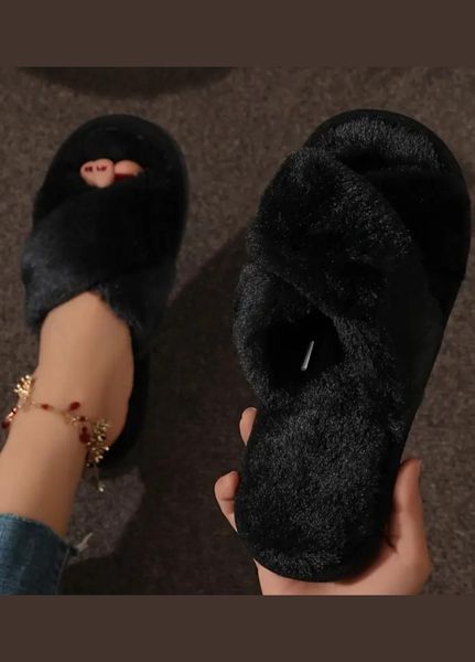 Жіночі домашні капці з штучного хутра Fluffy Comfort (1994-40-41-02) Чорний 40-41 1994-40-41-02 фото